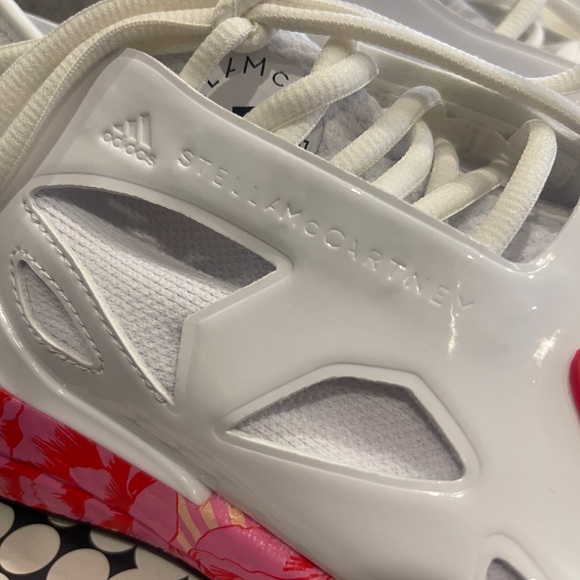 Stella McCartney adidas Ultra Boost 22 - Picture 10 of 11